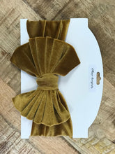 Load image into Gallery viewer, Velvet Big Bow Headband