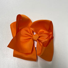 Load image into Gallery viewer, 8” Solid Alligator Clip Bows