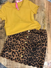 Load image into Gallery viewer, Button Down Suede Leopard Skirt
